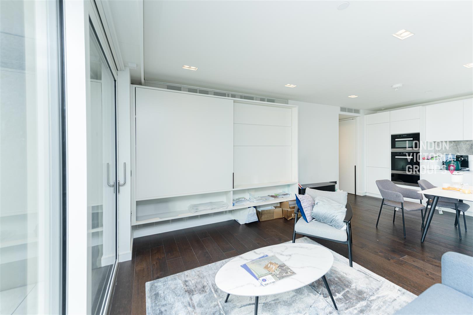 2 bed property in 8 Casson Square, London